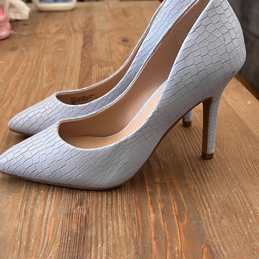 Charles by Charles David size 6 blue snakeskin leather. Never worn